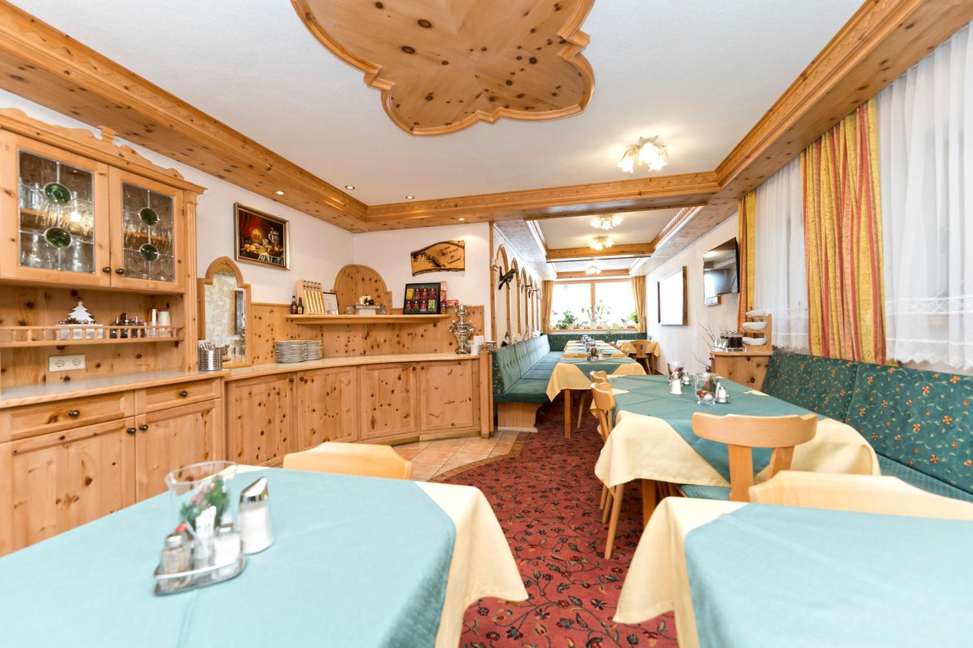 Hotel Garni Siegele - Inklusive Silvretta-Card Premium Ischgl Exterior foto