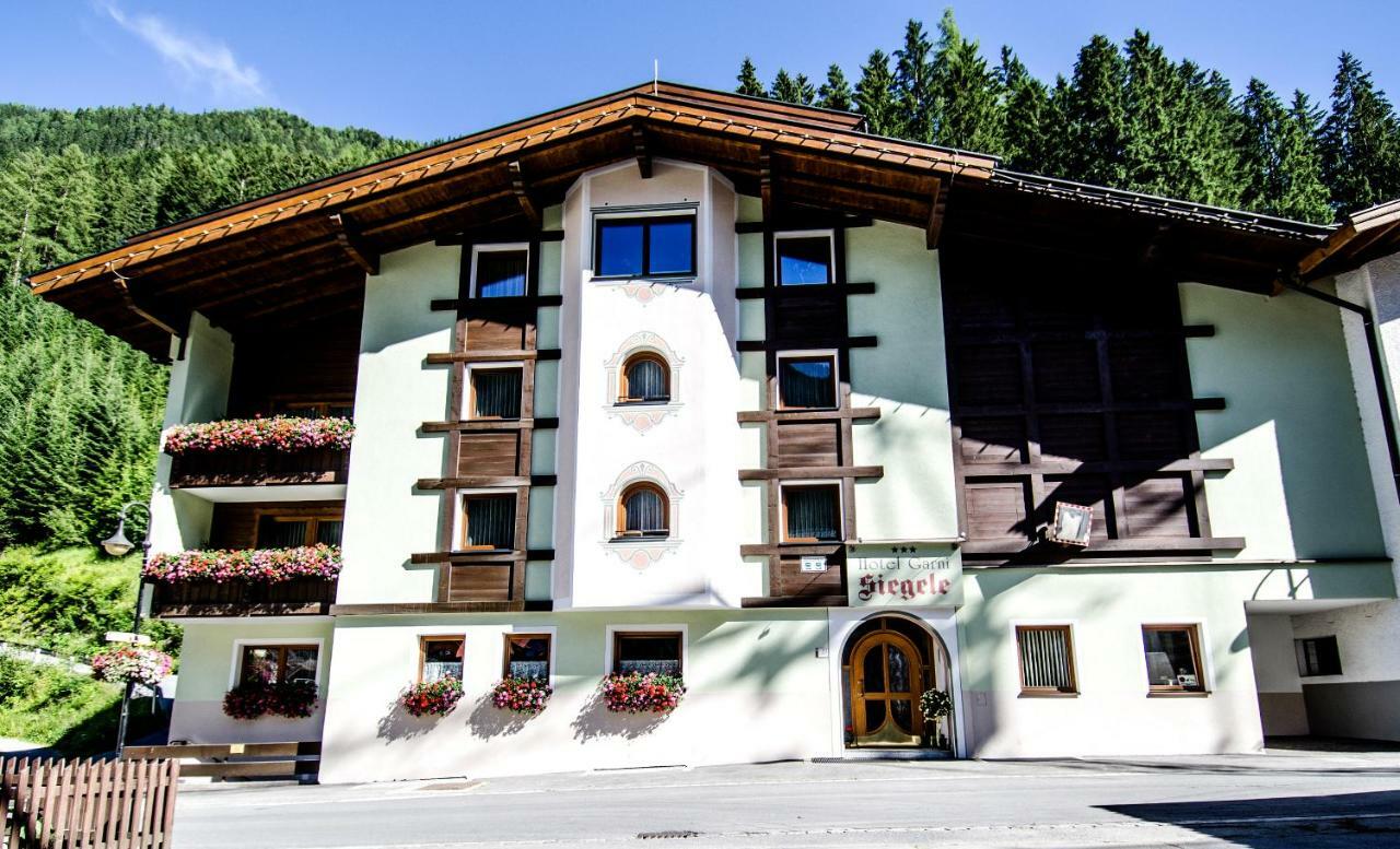 Hotel Garni Siegele - Inklusive Silvretta-Card Premium Ischgl Exterior foto